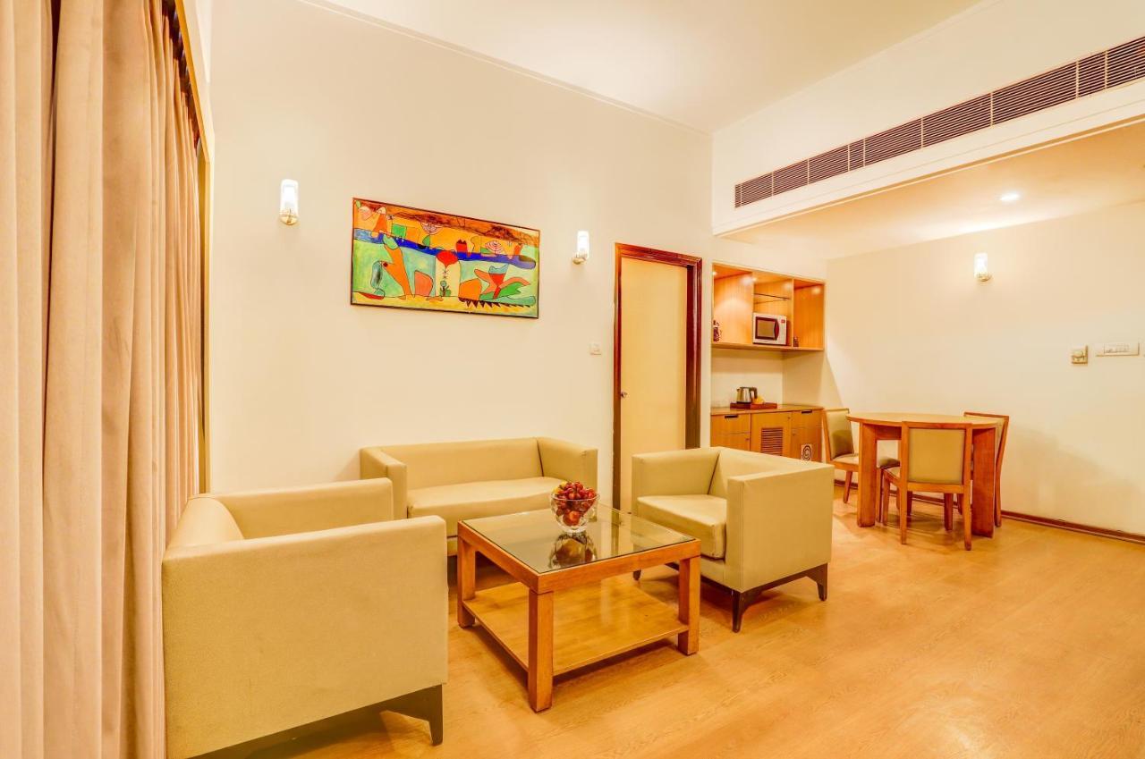 גאזיאבאד Lemon Tree Hotel, East Delhi Mall, Kaushambi מראה חיצוני תמונה