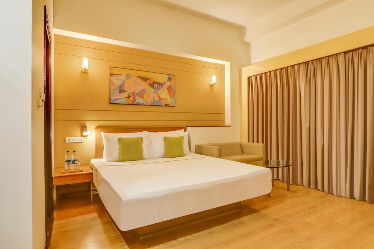 גאזיאבאד Lemon Tree Hotel, East Delhi Mall, Kaushambi מראה חיצוני תמונה