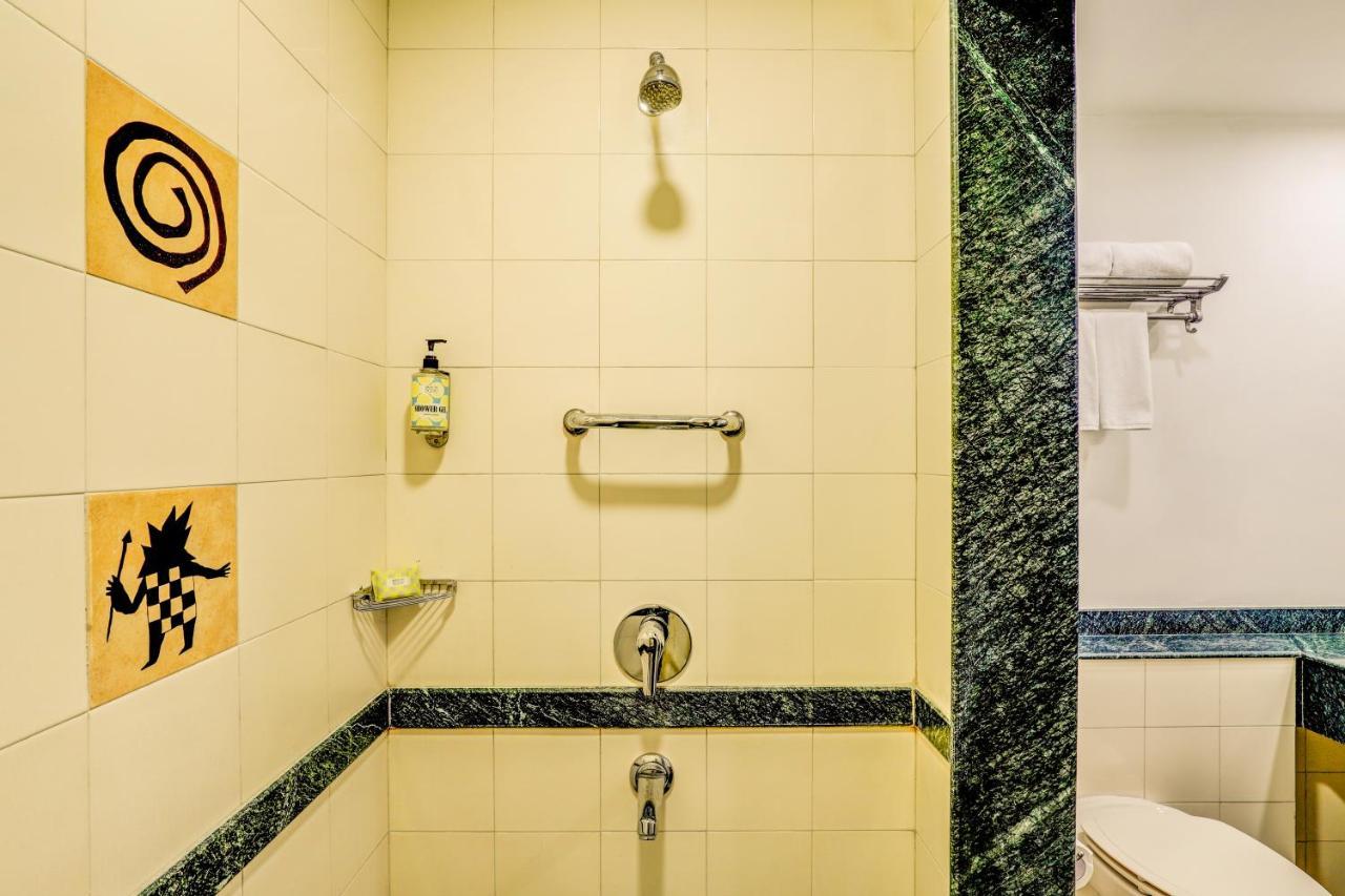 גאזיאבאד Lemon Tree Hotel, East Delhi Mall, Kaushambi מראה חיצוני תמונה