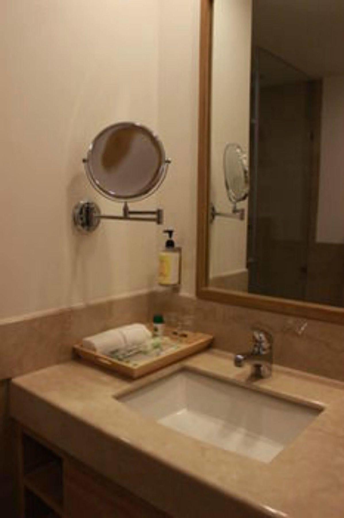 גאזיאבאד Lemon Tree Hotel, East Delhi Mall, Kaushambi מראה חיצוני תמונה