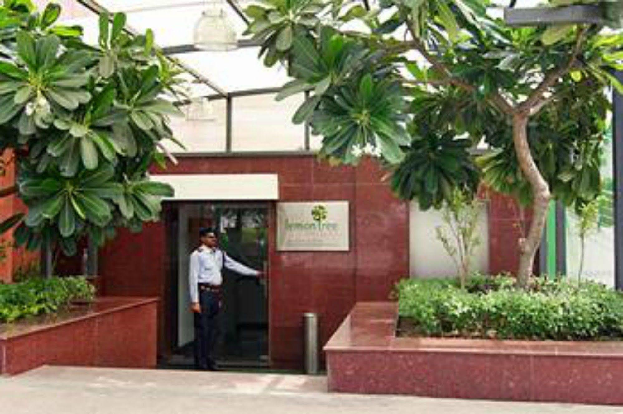 גאזיאבאד Lemon Tree Hotel, East Delhi Mall, Kaushambi מראה חיצוני תמונה