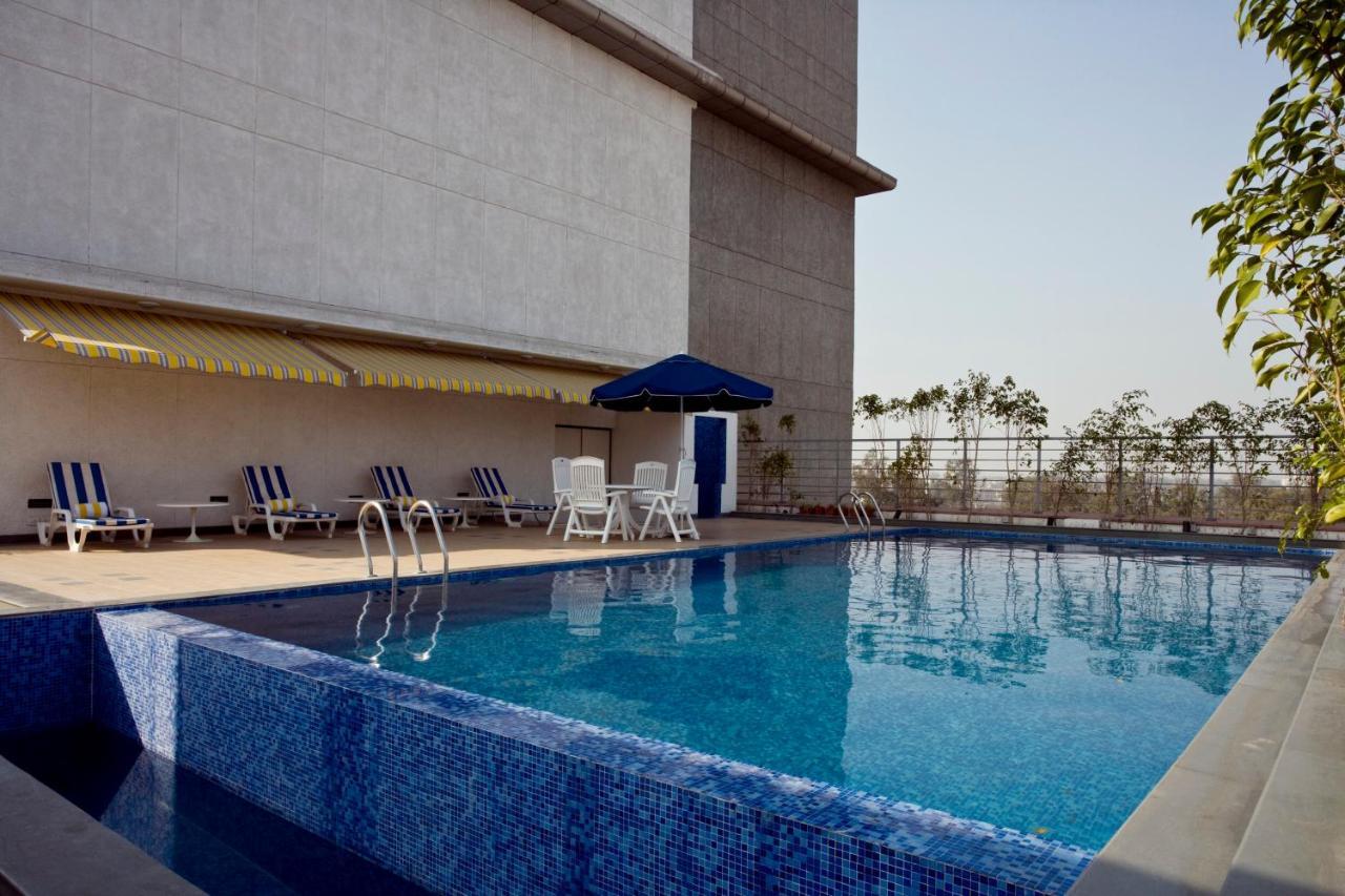 גאזיאבאד Lemon Tree Hotel, East Delhi Mall, Kaushambi מראה חיצוני תמונה