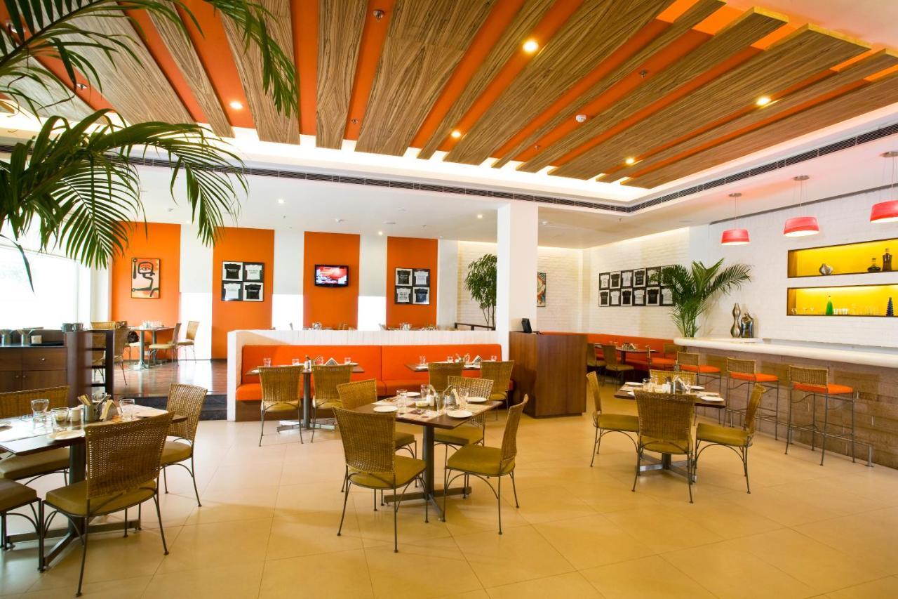 גאזיאבאד Lemon Tree Hotel, East Delhi Mall, Kaushambi מראה חיצוני תמונה